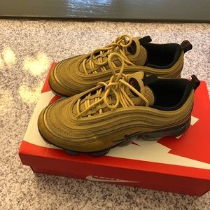 Nike air vapormax 97 metallic gold